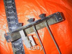 1966 Dodge Sweptline Truck COMMANDES DE TABLEAU DE BORD KNOBS CLUSTER BHD AVEC RESSORTS LONGS