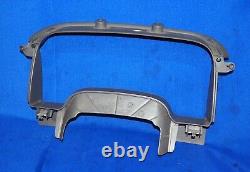 2002-2005 Dodge Ram 1500 Tableau de bord avant Bezel entourant le cluster d'instruments