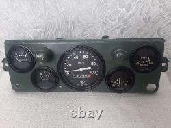 Tableau de bord vintage de camion militaire soviétique, indicateurs, URSS, militaria